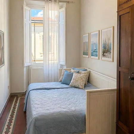 3 Bedroom Cozy In 펜션